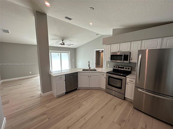5th image of 8336 SE Boxwood Ln