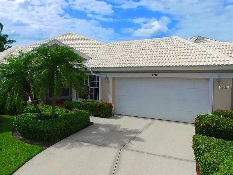1st image of 6742 Paseo Castille