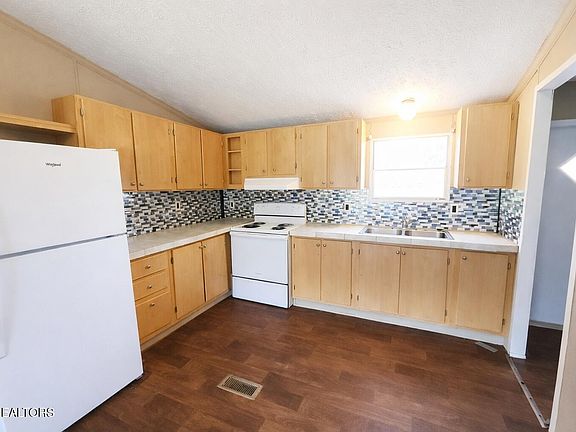 4th image of 4127 Crippen Rd