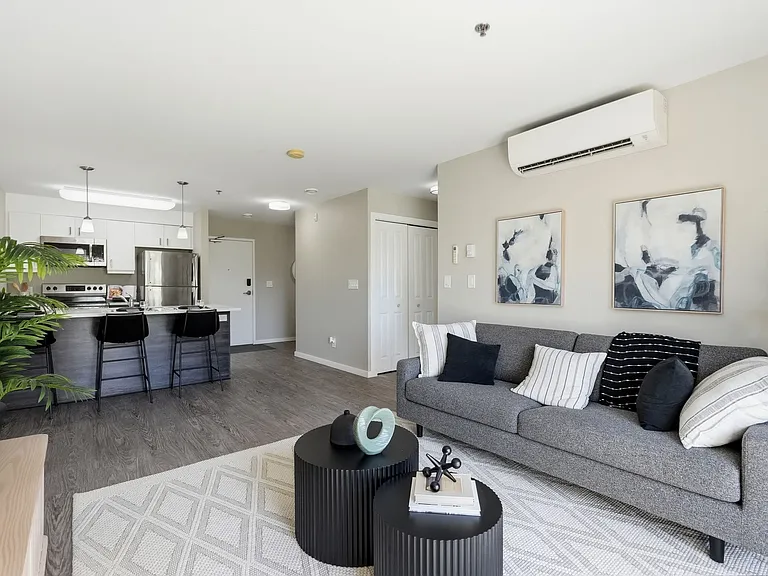 703 Sterling Lyon Pkwy — Photo 17
