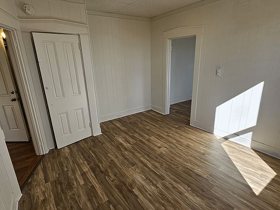 3rd image of 303 N Lime St #5