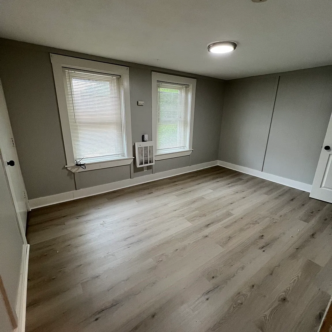 Studio, 200 sqft, $1,475 — Photo 3
