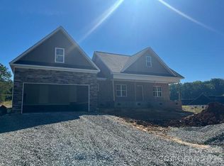 440 Forest View Dr, Kannapolis, NC 28081