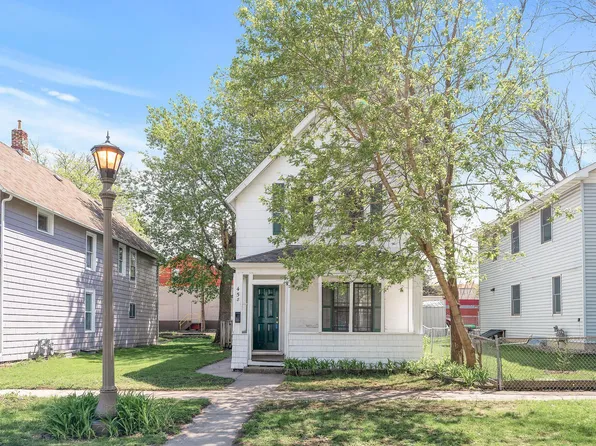 458 Sherburne Ave, Saint Paul, MN 55103