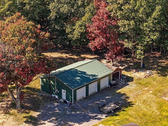 3rd image of 16118 Knobley Rd