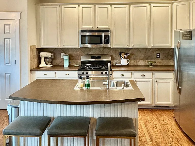 10718 Horseshoe Creek Point — Photo 11