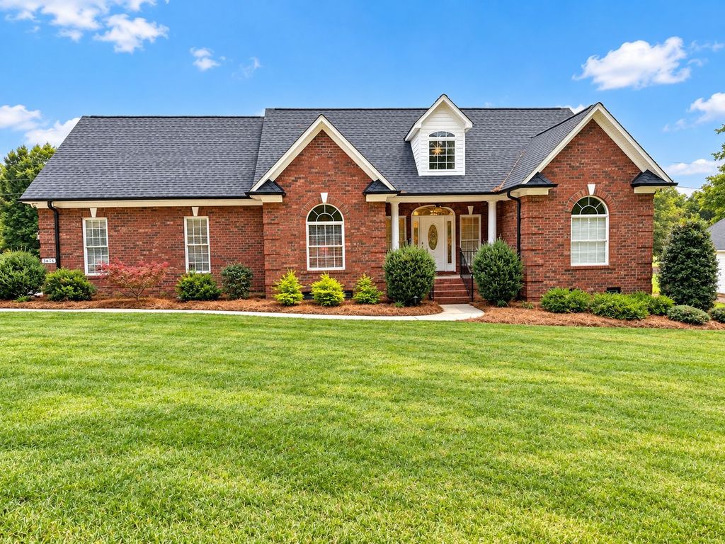 3676 Glenn Oaks Dr - Property Image