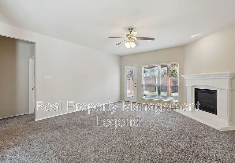 812 Gray Fox Dr — Photo 14