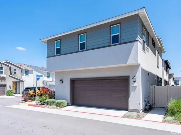 1213 Dock Ln, Harbor City, CA 90710