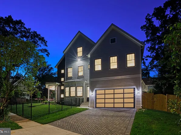 3233 4th St N, Arlington, VA 22201