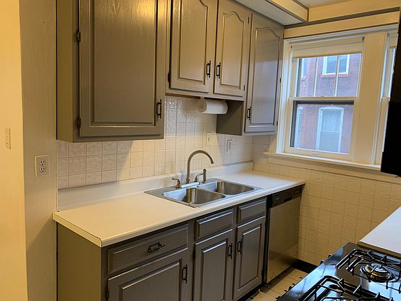 5th image of 4966 Reber Pl APT 1W
