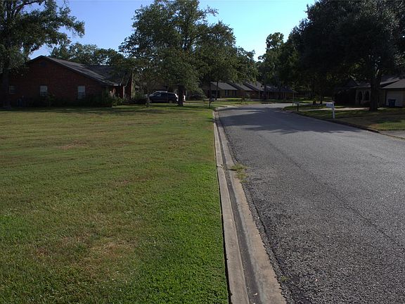 5th image of 209 Briarwood Dr