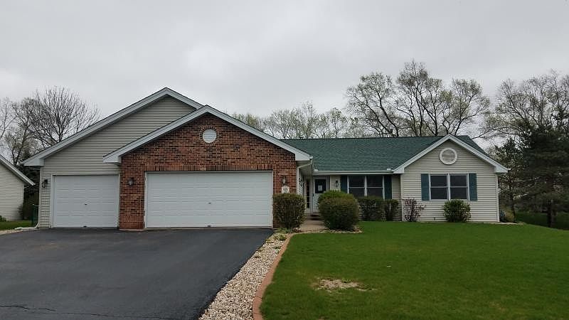 1st image of 139 Old Meadow Ln