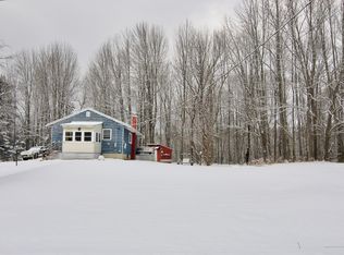 25 Lazy Ln, Canaan, ME 04924