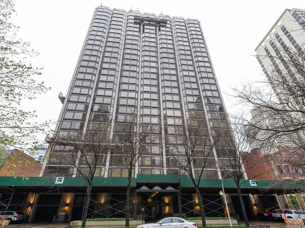 50 E Bellevue Pl APT 2303, Chicago, IL 60611