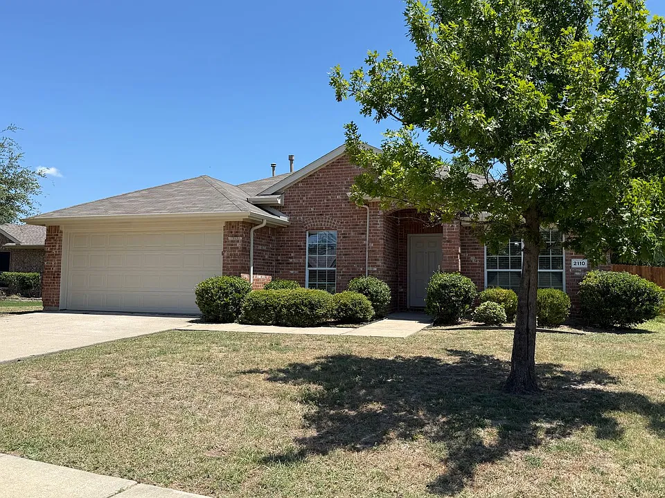 2110 Gleaner Dr