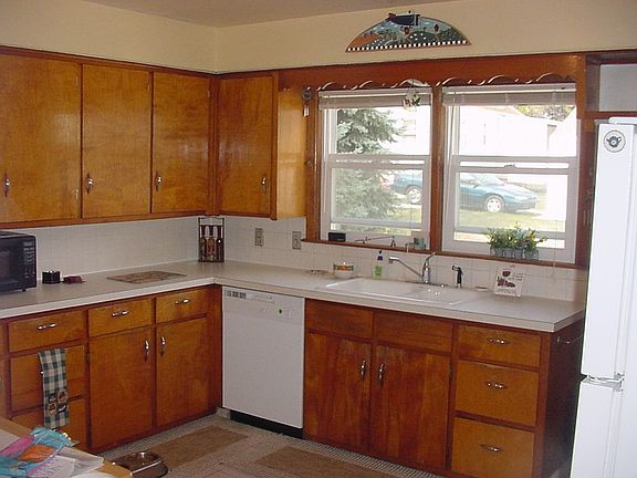 Spacious kitchen