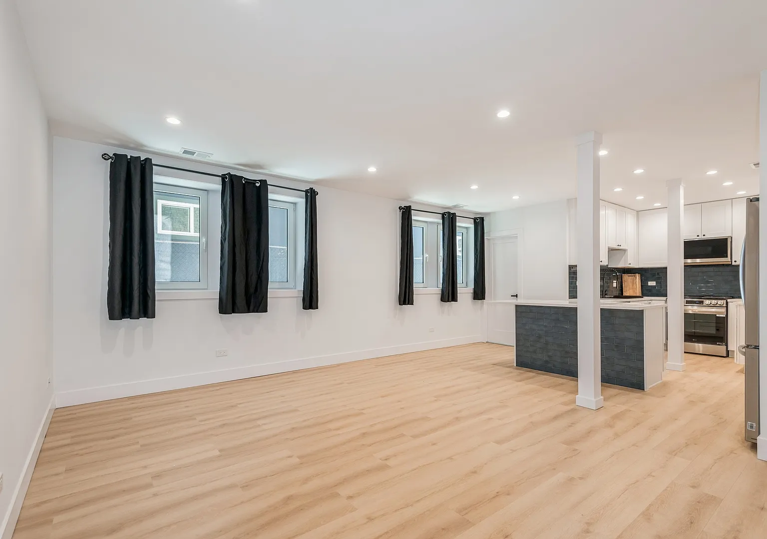 2 bed, $2,600 — Photo 3
