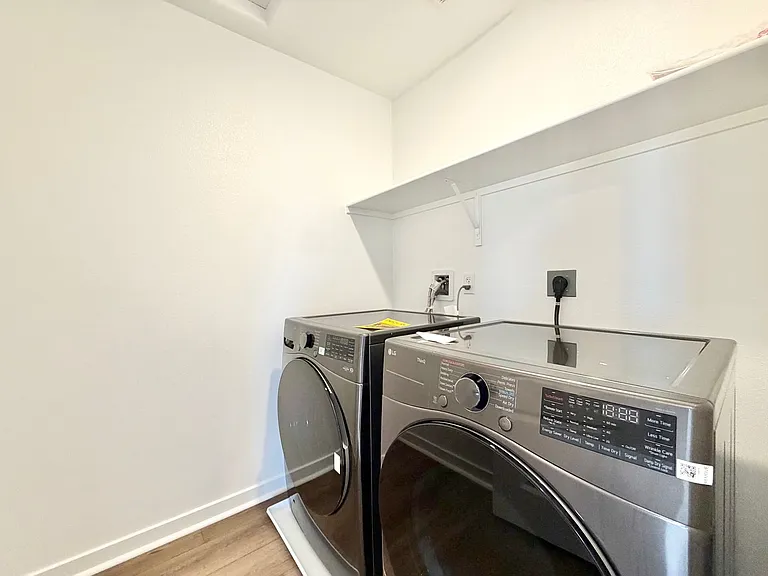 31404 Lolite Dr — Photo 20