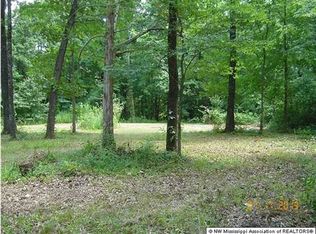 124 Marcon Farm Rd, Byhalia, MS 38611