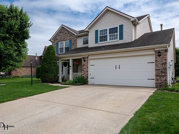 2nd image of 5423 Great Woods Dr