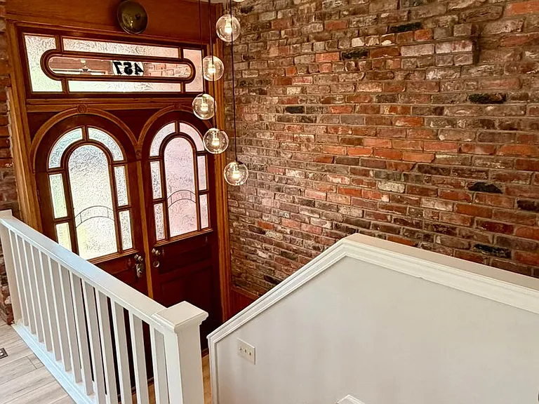 457 Pearl St — Photo 3