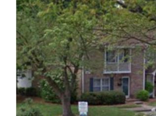 3212 Regents Park Ln, Greensboro, NC 27455