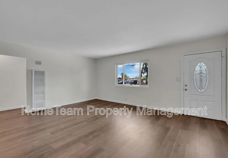 4366 Hilltop Dr — Photo 16