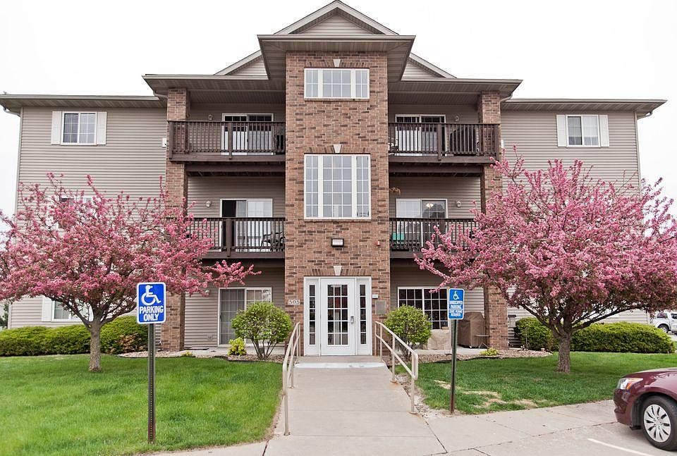 1st image of 505 Penn Ct
