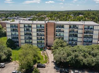 6010 Oakwood Dr APT 6H, Lisle, IL 60532