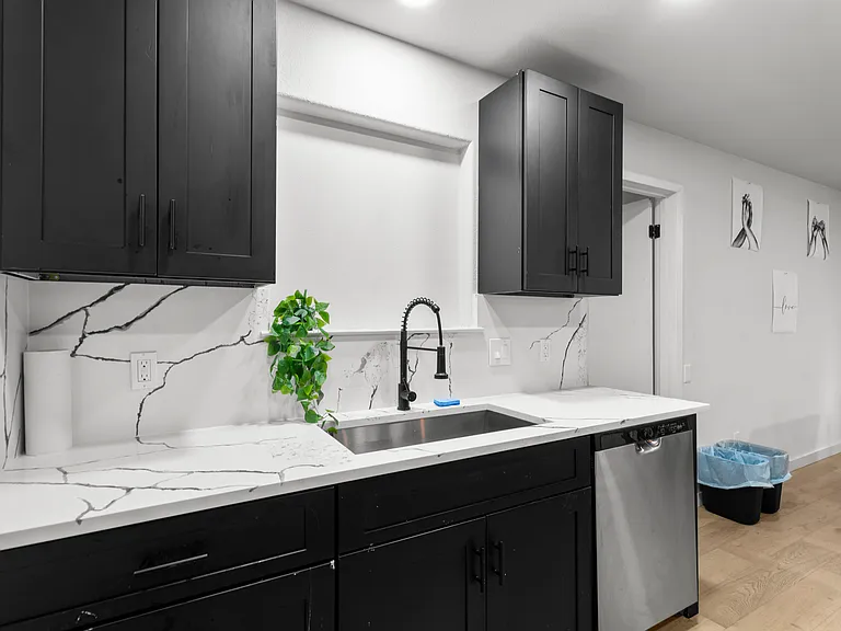 2408 Santa Rita St — Photo 13