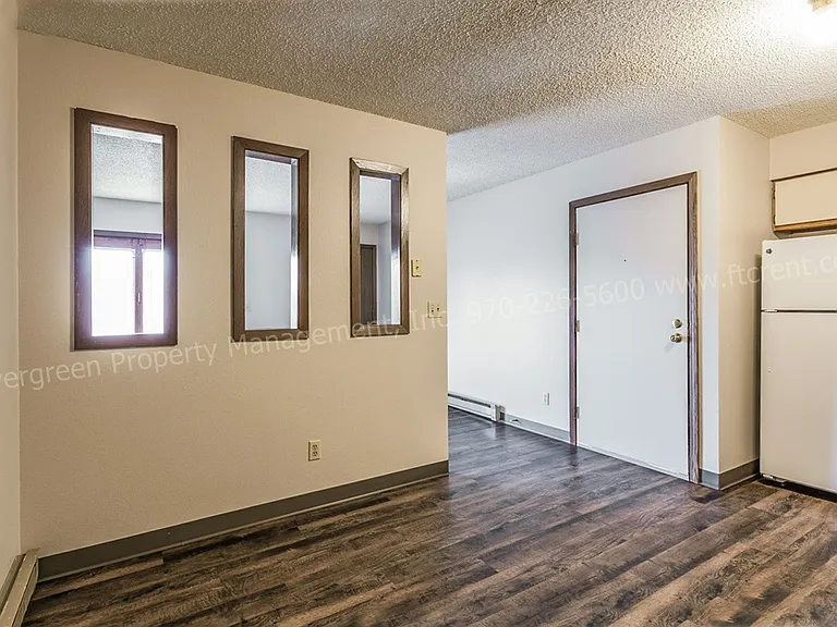 348 Terri Dr — Photo 6