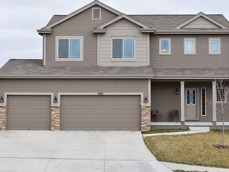 1st image of 7817 S 190th Ave