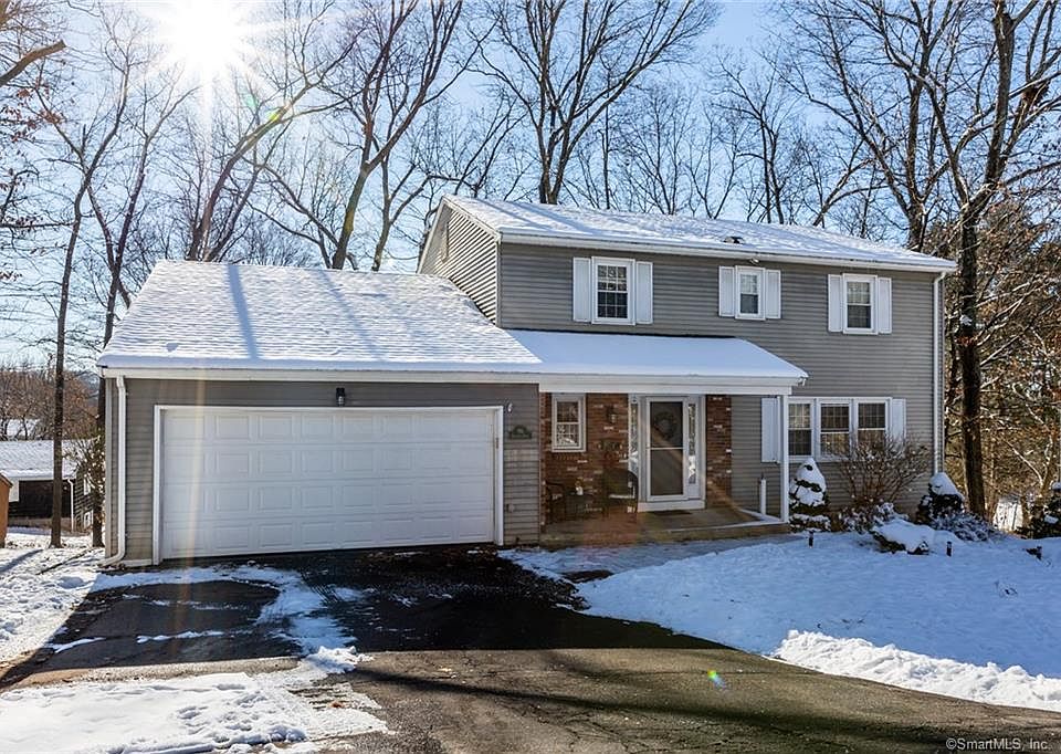 1st image of 96 Richmond Dr