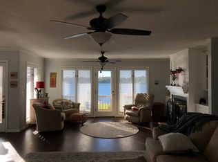 25 Stillwater Dr, Chapin, SC 29036