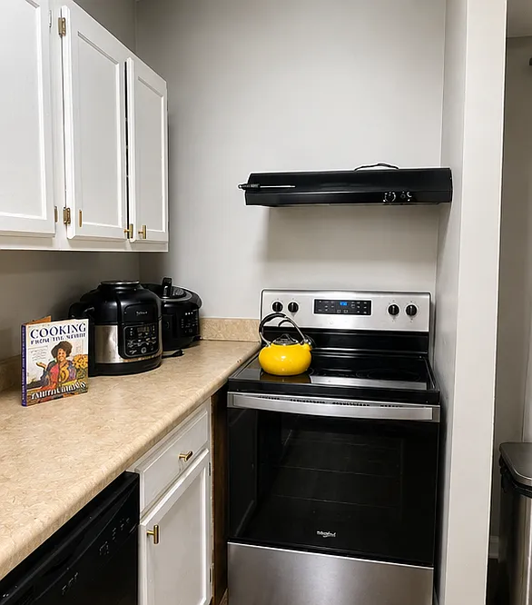 2 bed, 1055 sqft, $1,750 — Photo 4