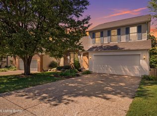 5208 Rainmaker Ct, Louisville, KY 40229