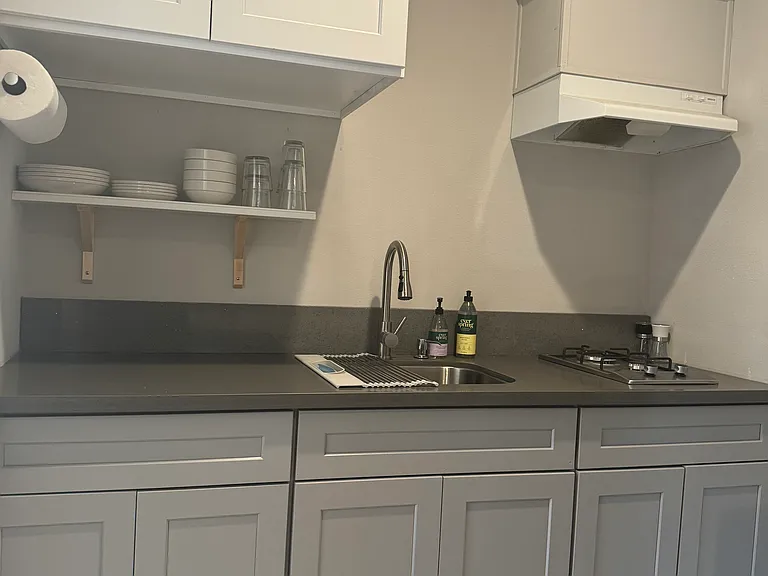5827 Rose Ave #2 — Photo 13