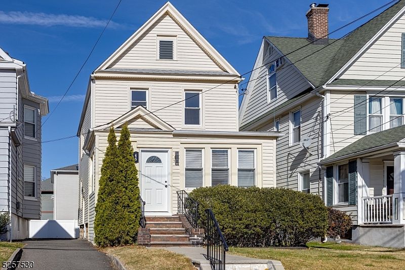 45 Warren Ave, Roselle Park, NJ 07204 | Zillow