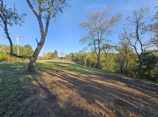 11 Highland Rd, Rochester, PA 15074