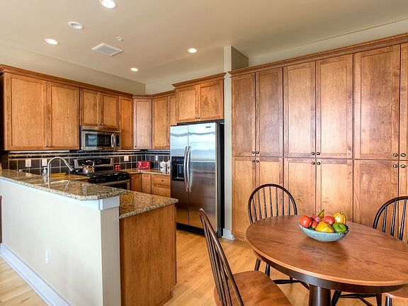 3rd image of 708 Market St Unit 404
