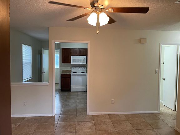 2nd image of 3567 Southwind Dr #B