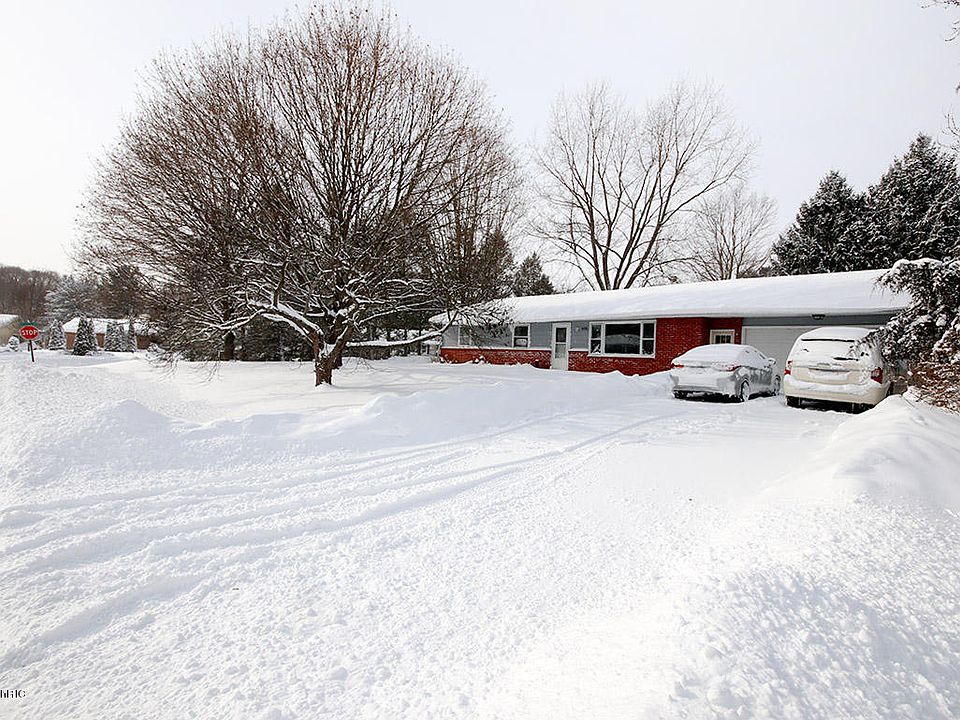1st image of 8816 Meadowview Ct
