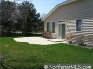1 Lilywood Ln, Mendota Heights, MN 55118