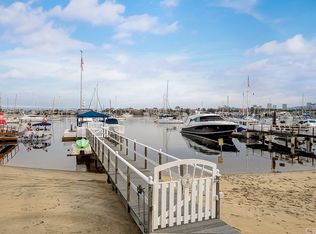 217 E Edgewater Ave, Newport Beach, CA 92661