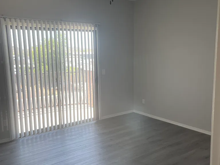 21655 N 36th Ave #135 — Photo 9