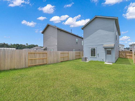 3rd image of 18271 Via Aurelia Dr
