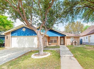 1808 Graywood Ct, Laredo, TX 78045