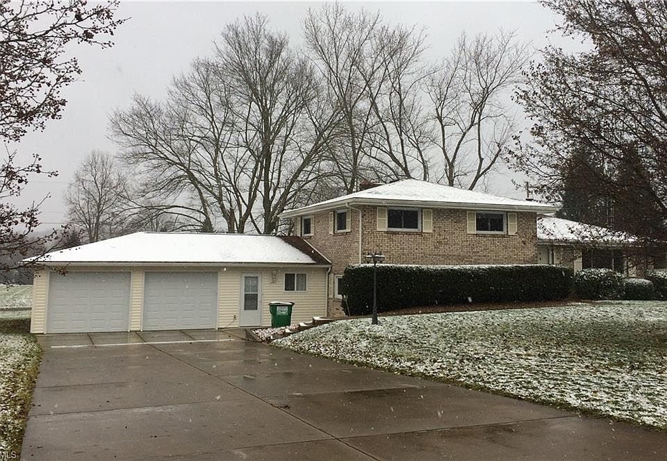 1st image of 48529 Spruce Ct