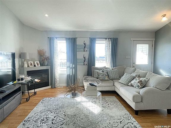 4th image of 39 Morin Cres